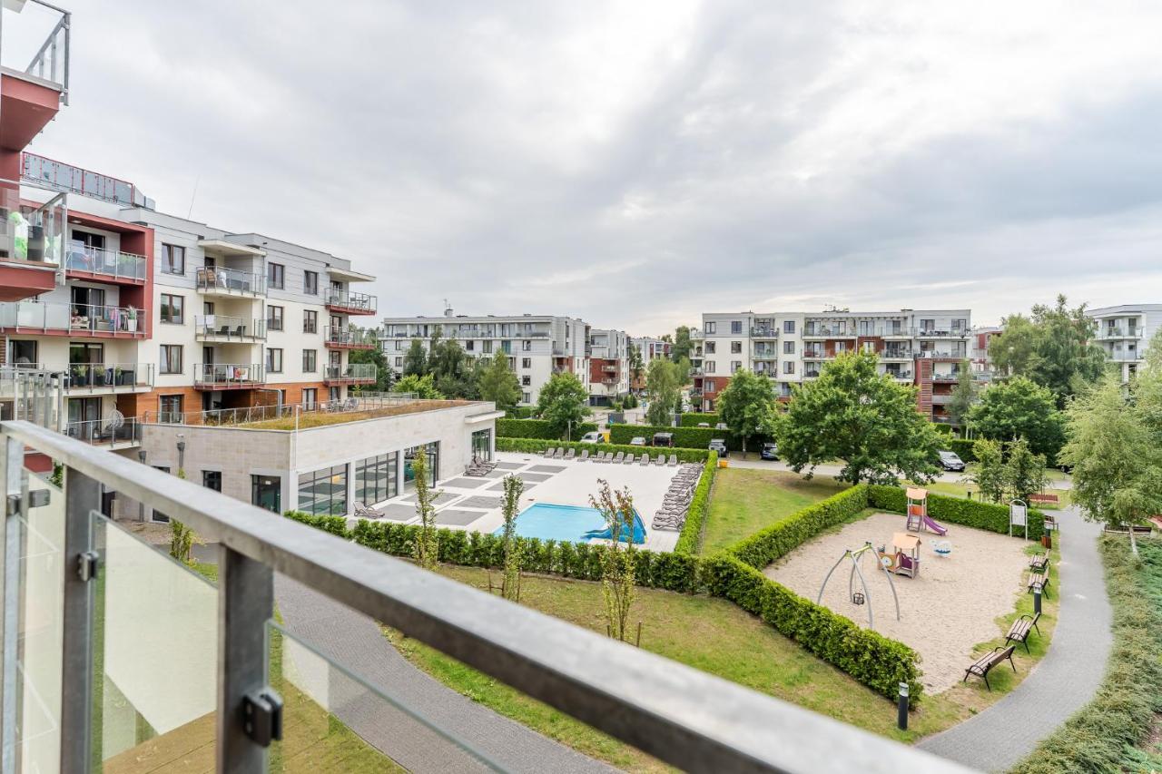 Przystan Kolo Brzegu Appartement Kołobrzeg Buitenkant foto