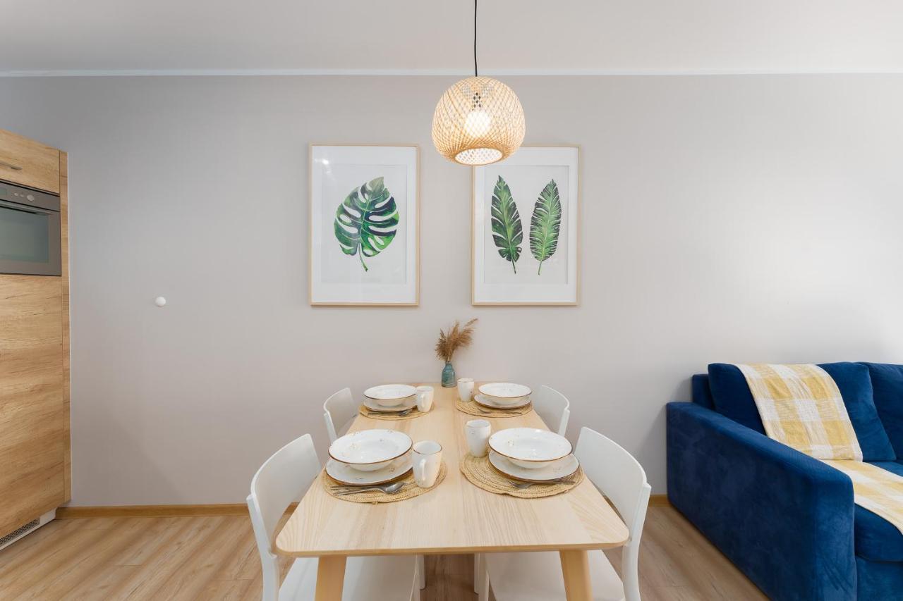 Przystan Kolo Brzegu Appartement Kołobrzeg Buitenkant foto