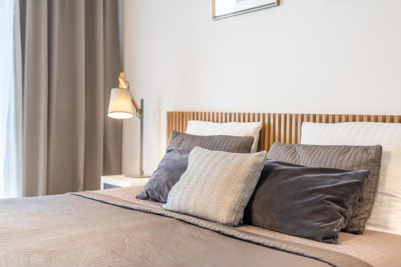 Przystan Kolo Brzegu Appartement Kołobrzeg Buitenkant foto