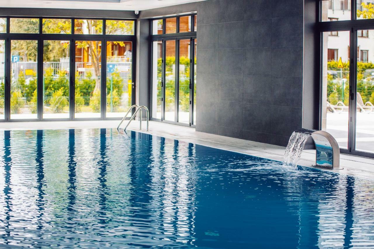 Przystan Kolo Brzegu Appartement Kołobrzeg Buitenkant foto